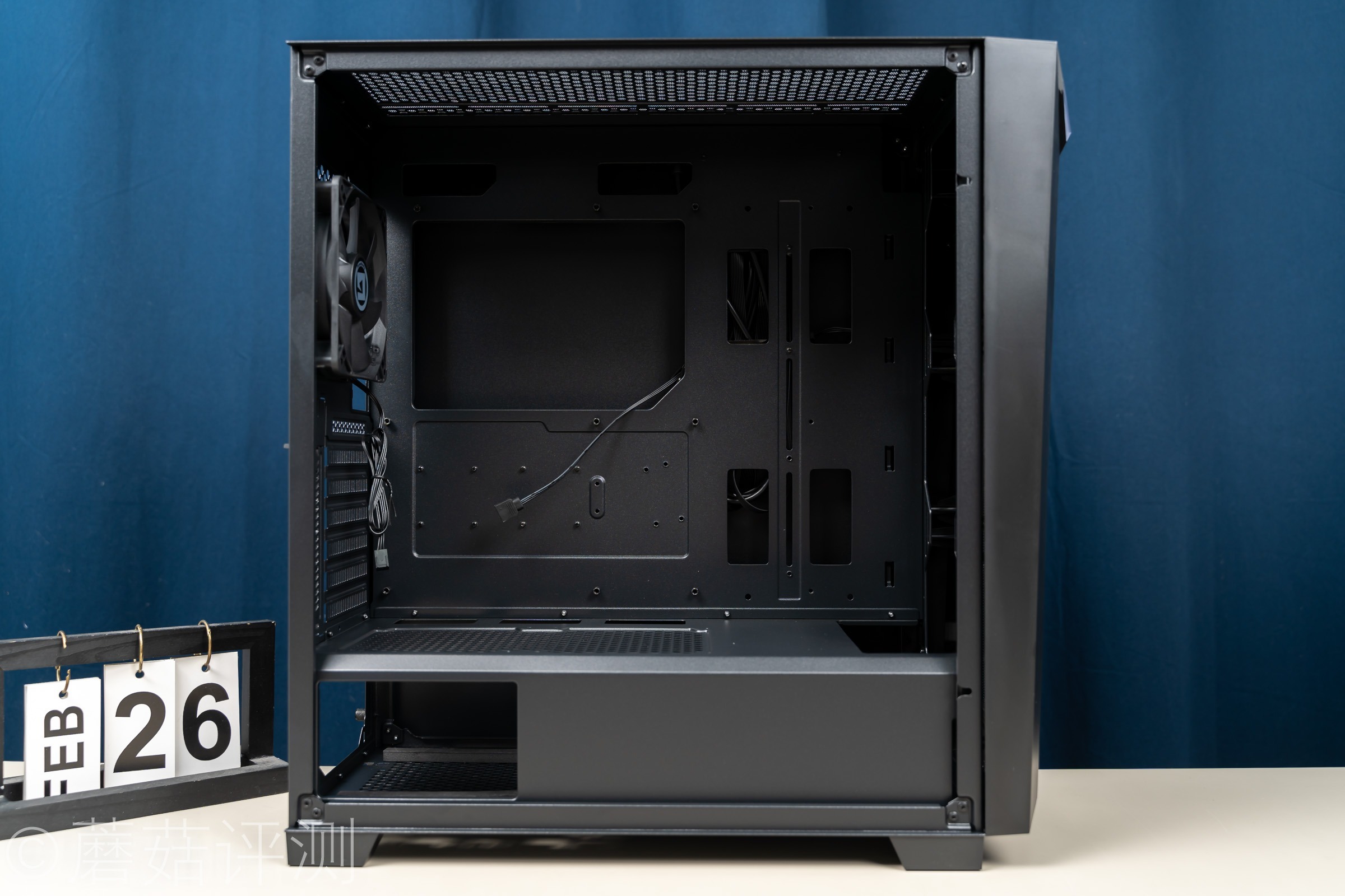 艾湃电竞机箱白色,艾湃电竞水冷评测