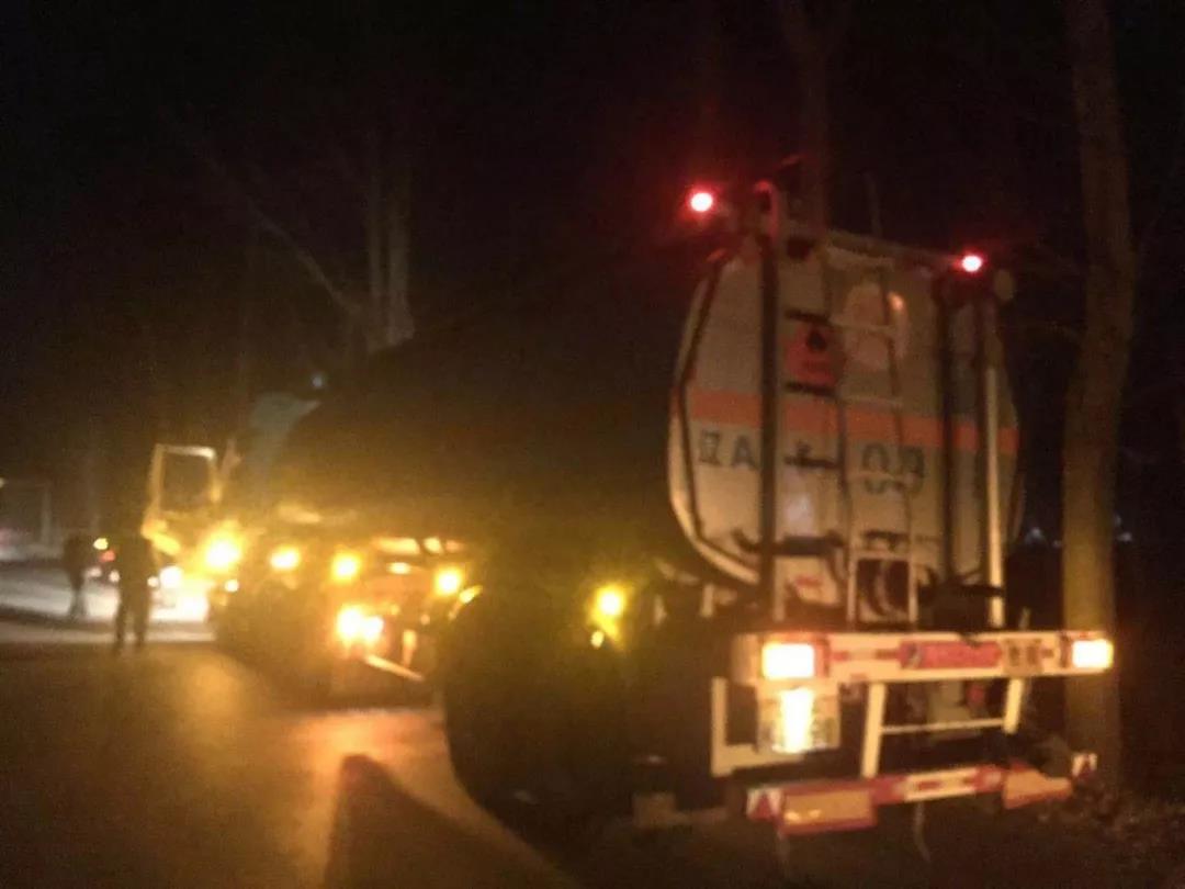 司机行驶突发疾病死亡,运输公司司机在开车路上疾病死亡