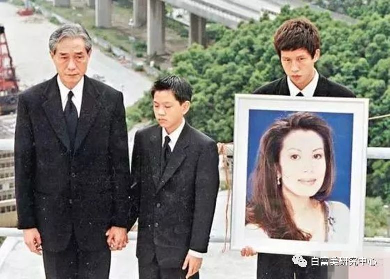 “败光”2位亿万富豪家产，名媛第一妖女，她是豪门最怕的女人