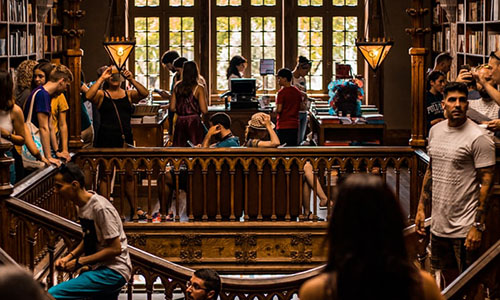 优弗留学中介费用多少钱一年啊,美国留学中介哪些好