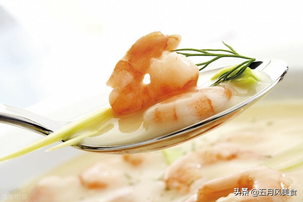 男生冬日喝什么养生汤,男人冬天煲什么汤最滋补