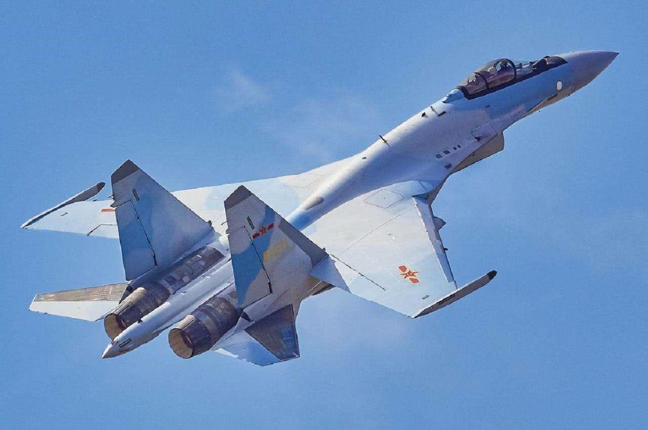 淇勭綏鏂瘎浠蜂腑鍥借嫃35鎴樻満 (涓浗浣曟椂杩涘彛鐨勮嫃35鎴樻満)