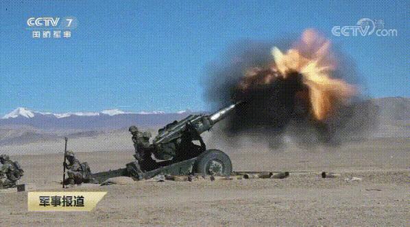 无人机+炮位雷达加持!*疆新**军区152毫米“老炮”高原打出新威风