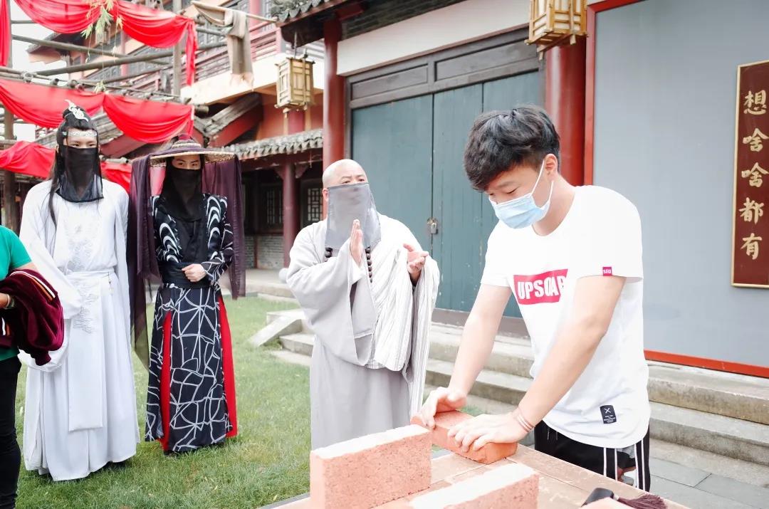 疫情期间自驾游怎么去酒店,疫情期间如何长途自驾