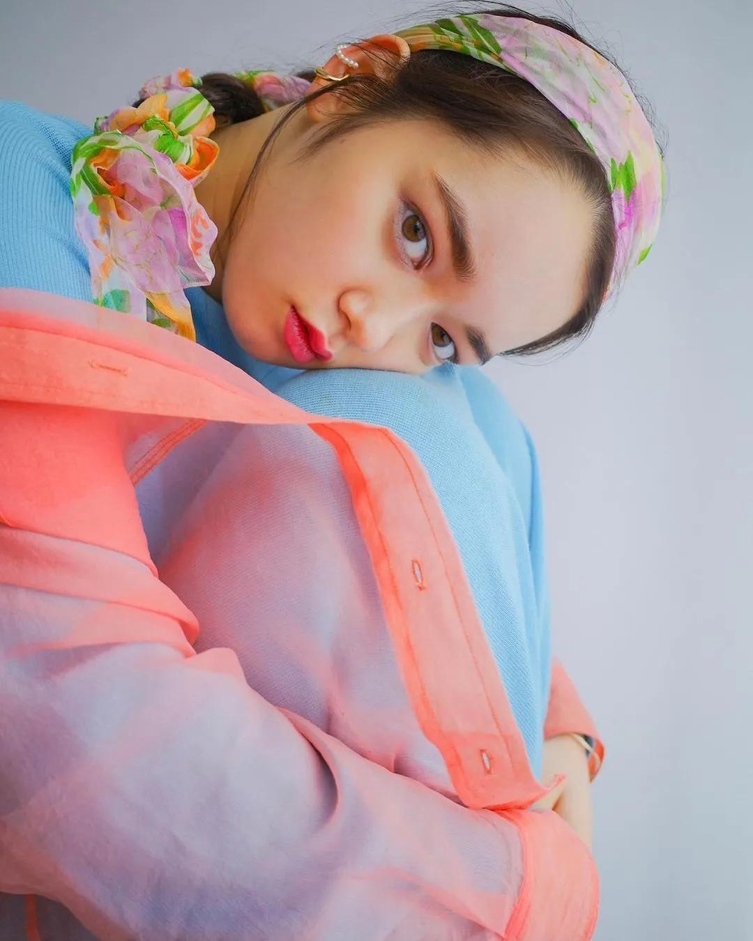 编发这样扎超美腻而且很显年轻哦,随意扎出时尚又好看的编发