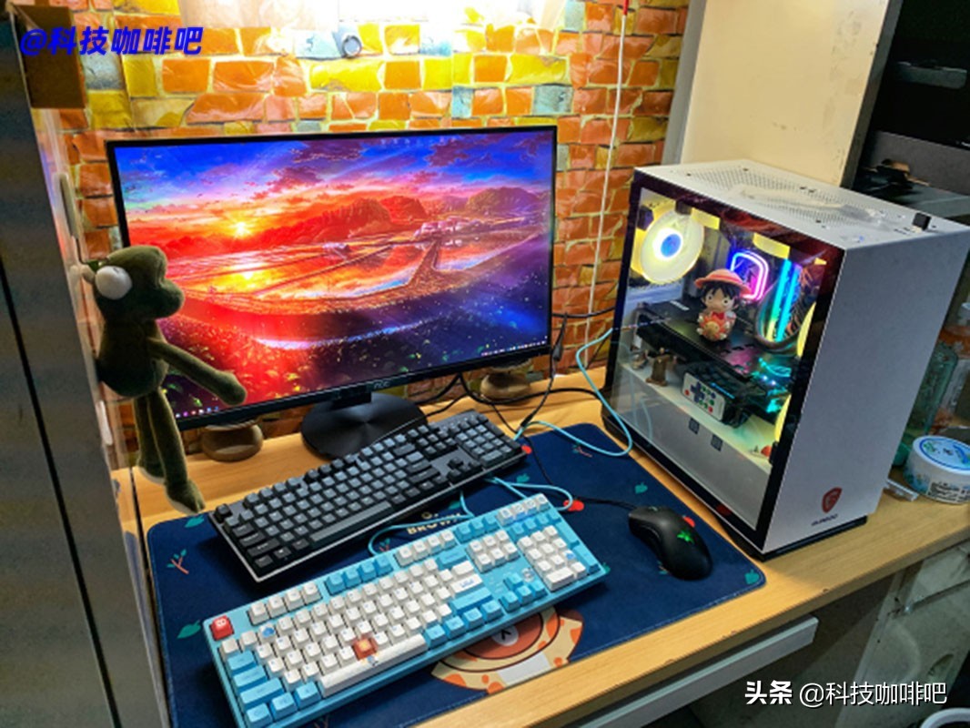 选择显示器主要看显卡吗,选择显示器是根据显卡还是cpu