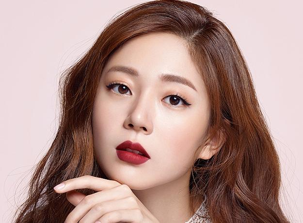 一眼美女和耐看型美女的区别,气质型美女和甜美型美女哪个耐看