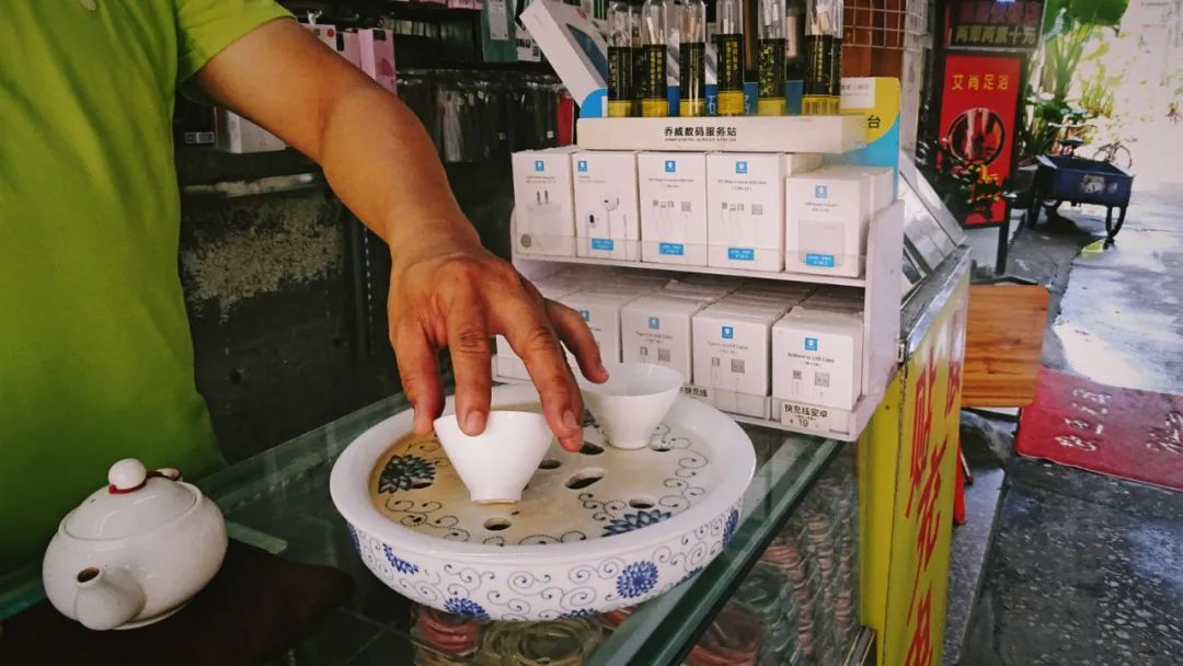 现在的拱北,还能留住多少珠海澳门人的脚步?