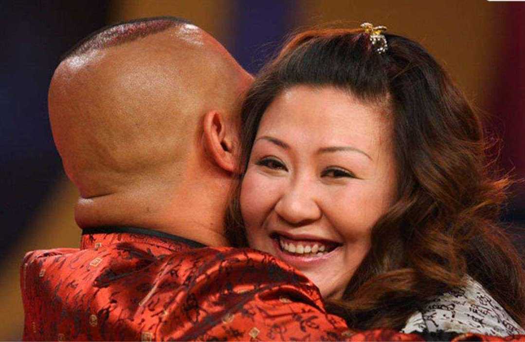 郭德纲老婆豪奢露面，王惠到底是怎样一个人？