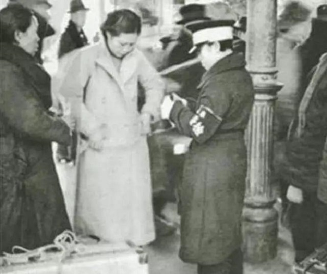 八女投江巾帼英雄,抗联投江八女的真实照片