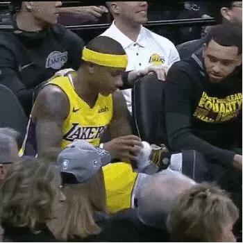 目前球鞋最值得入手nike,最不值得买的球鞋nike