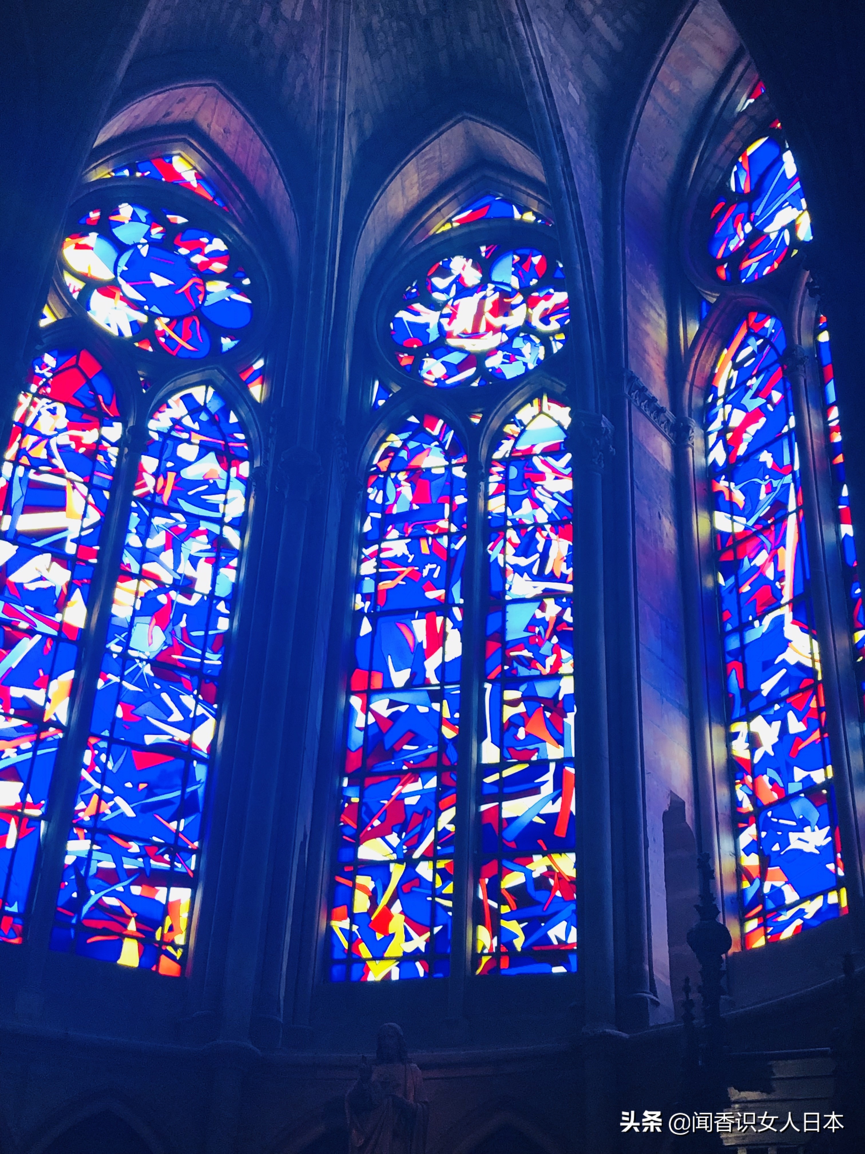 巴黎圣母院大教堂,巴黎圣母院和兰斯大教堂