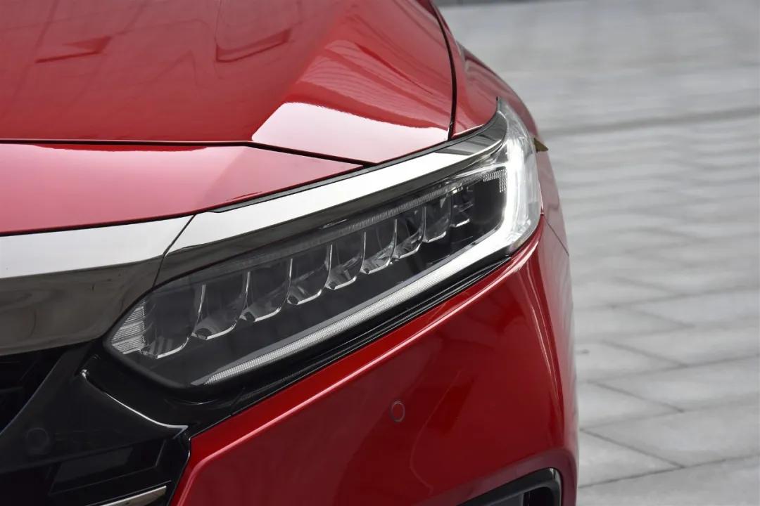 2022款雅阁幻夜尊贵版试驾视频,2022款雅阁试驾动力真实感受