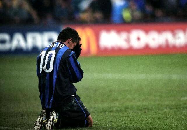 罗伯特巴乔的忧郁眼神,罗伯特巴乔的眼泪