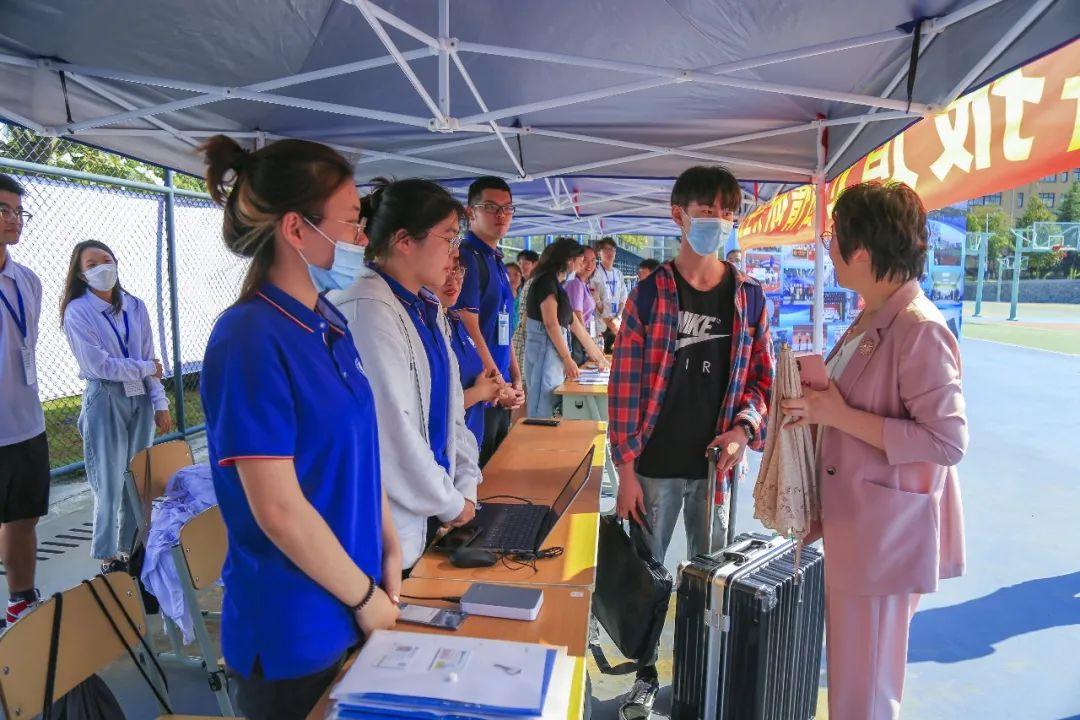 澶у杩庢柊,澶у杩庢柊鍥剧墖