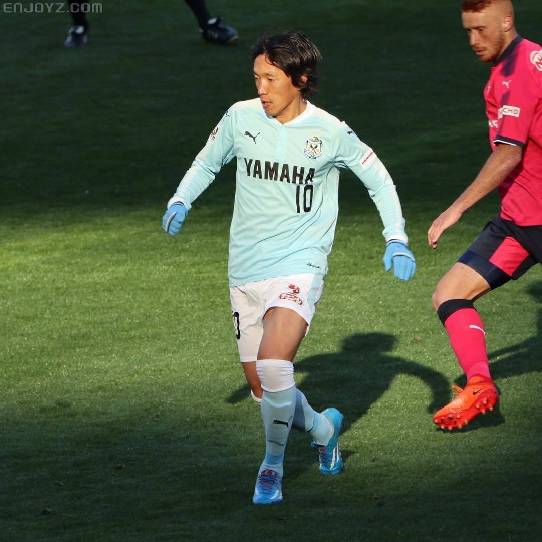 比贝克汉姆还牛的任意球大师,比贝克汉姆还厉害的任意球高手