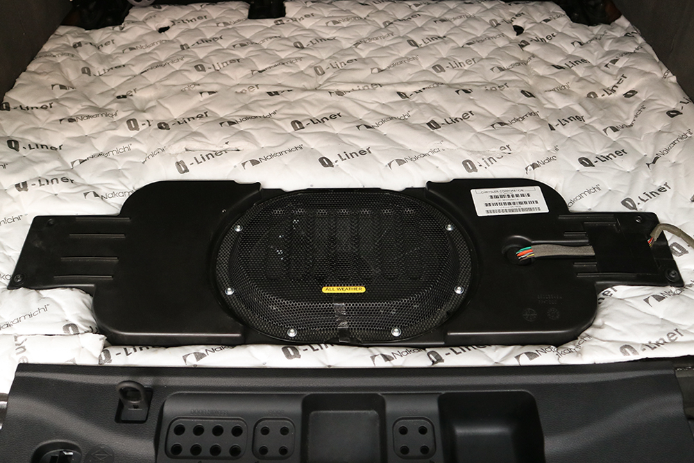 吉普牧马人改音响,jeep牧马人原厂升级阿尔派音响