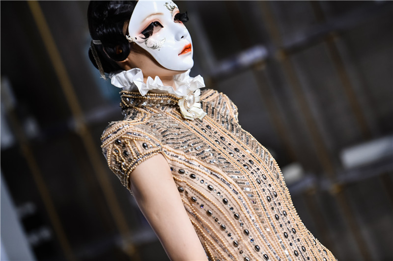 胡社光新中式旗袍走秀视频,胡社光时装发布会