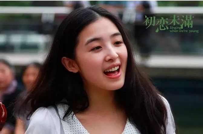 撞脸迪丽热巴的她为什么没火起来,撞脸赵丽颖被骂滚出娱乐圈