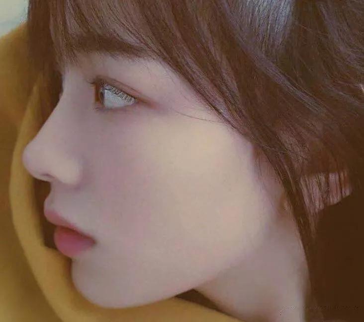 男生鼻子高挺好看,为什么鼻梁不高却看起来挺高