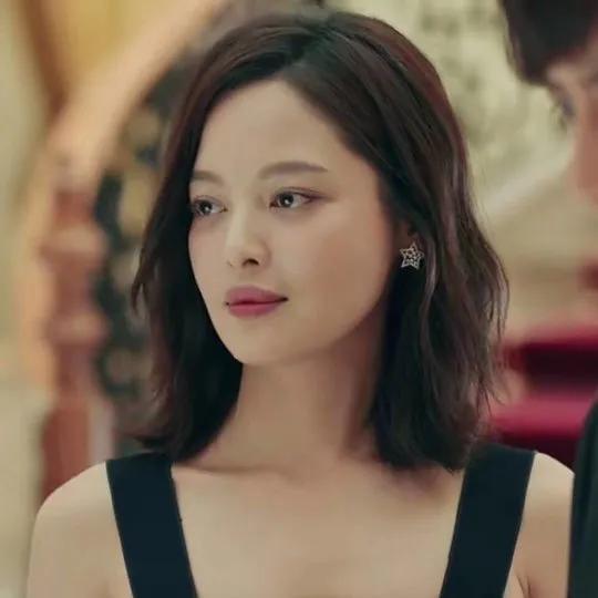 明星同款爱心气质高级轻奢耳饰,明星同款耳饰最好看的