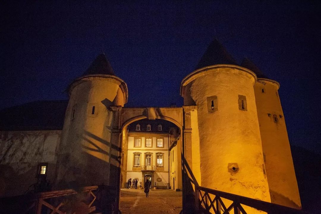 卢森堡是谁的属国,卢森堡是谁呀