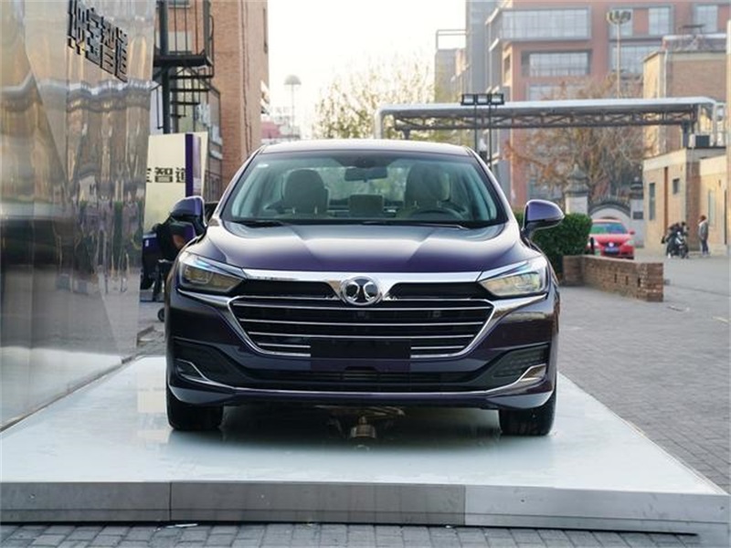 北汽换车标最新消息,北汽logo车标换成字母能备案吗