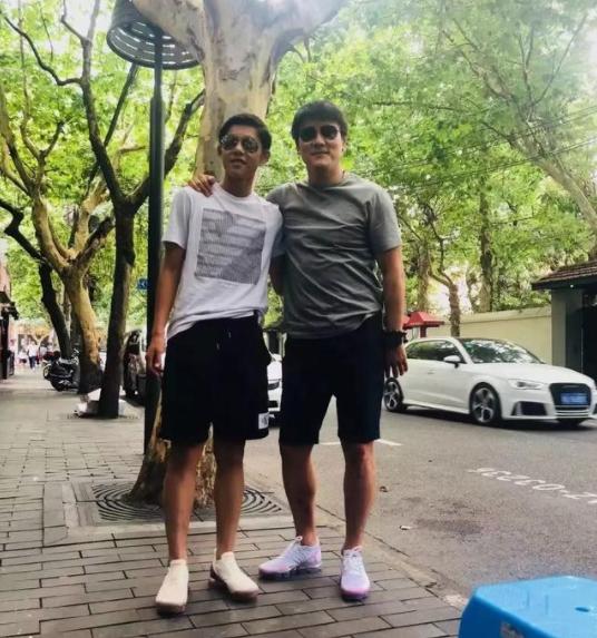 原国家队李明近况如何,前国脚李明有几个孩子