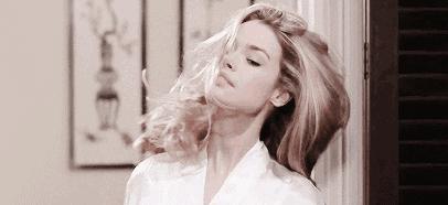 理发师吹的头发特别柔顺,为什么理发店吹出的头发那么蓬松