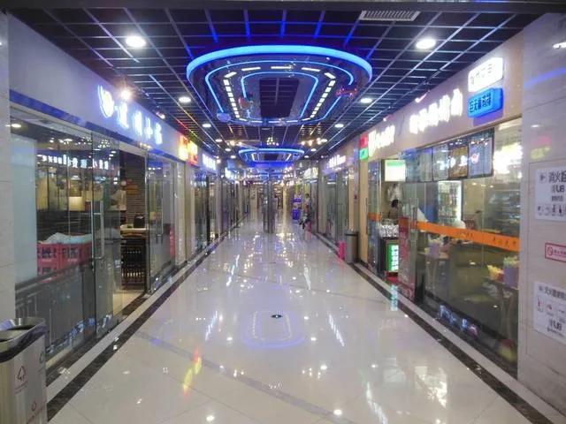 荒废十年地下商场到底怎么了,荒废十年的地下商场到底怎么了