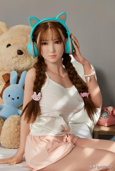 众里寻她千百度她却在灯火阑珊处,众里寻她千百度他却在灯火阑珊处