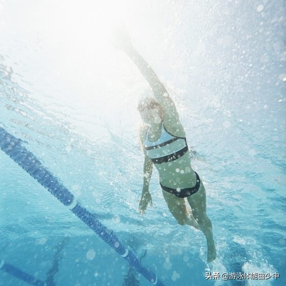 自由泳如何突破2分30秒瓶颈,自由泳遇到瓶颈不知怎么练如何办