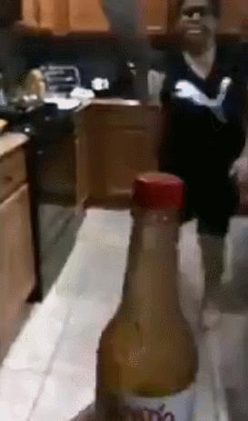 瓶盖挑战潘玮柏,瓶盖挑战孙悟空