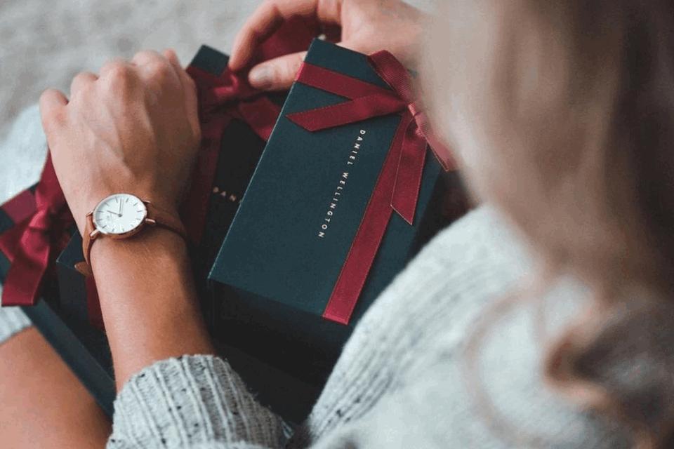 dw手表怎么样值得入手,为什么一堆便宜的dw手表