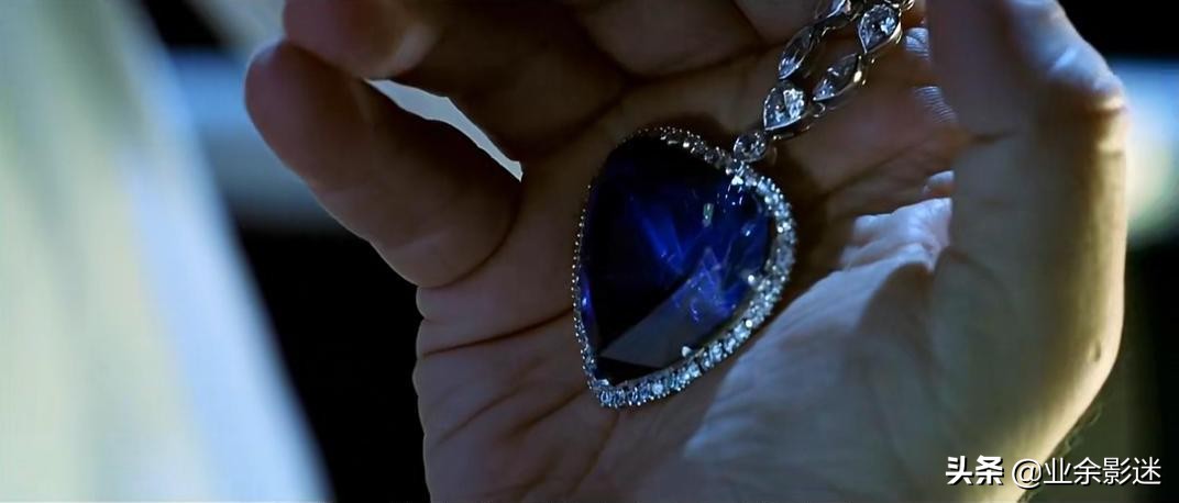 无限手套、尤达宝宝的密索龙项链、“龙妈”项链……都值多少钱？