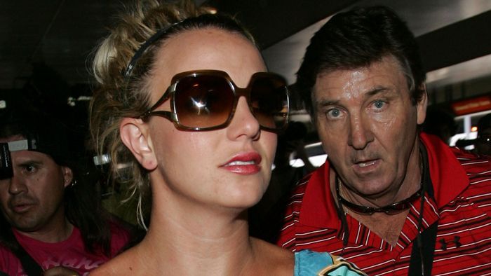 布兰妮被解救了吗,布兰妮自曝被父亲虐待13年后续