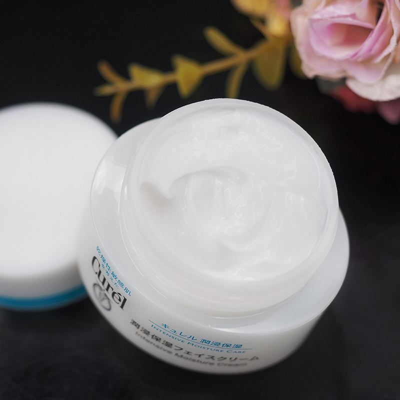 美白抗衰面霜贫民窟,干皮面霜贫民窟女孩推荐