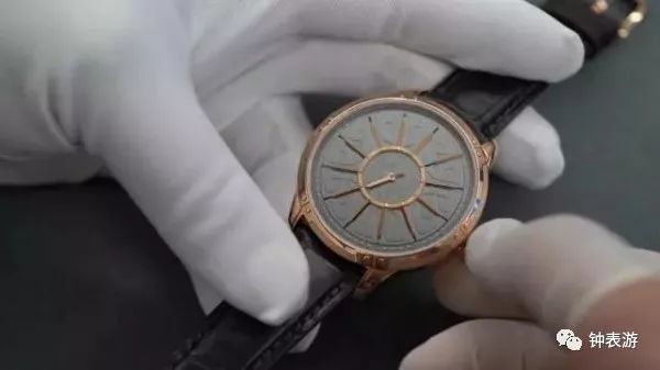 你手表真好看什么意思,你的手表真好看英语怎么说