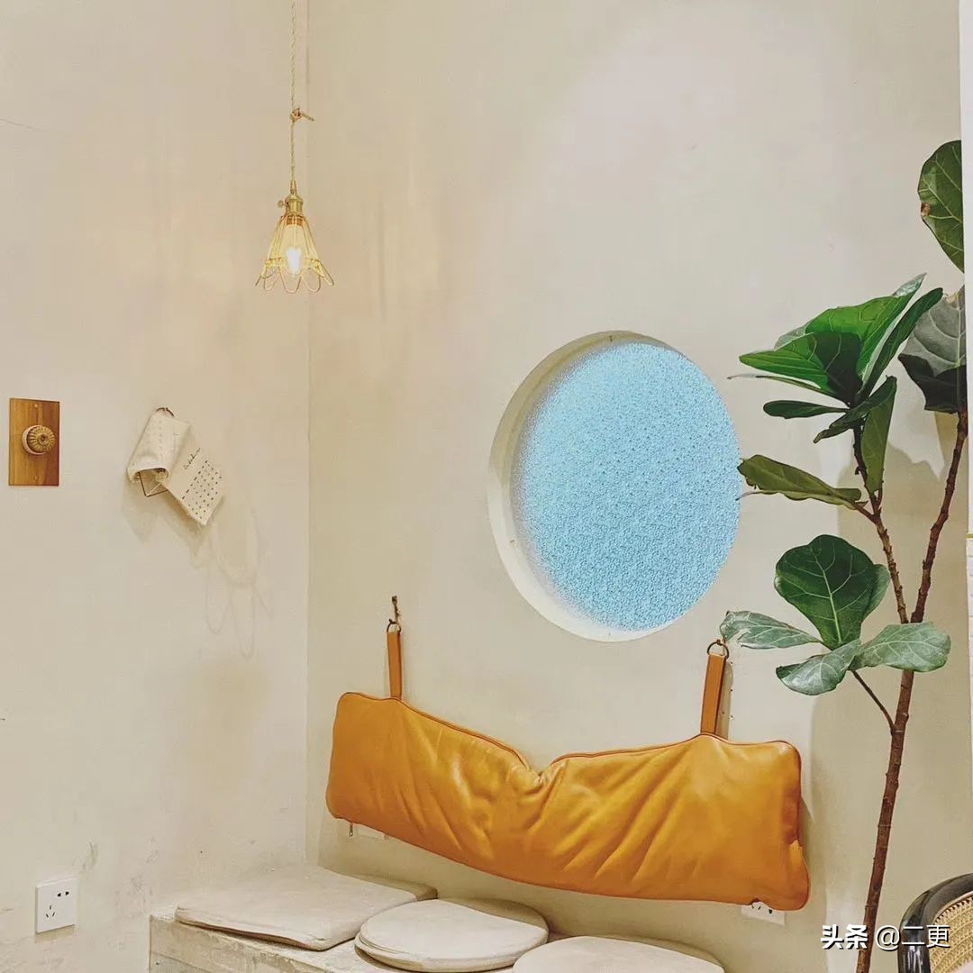 深圳出租屋里的爱情故事,出租房里的悲伤爱情