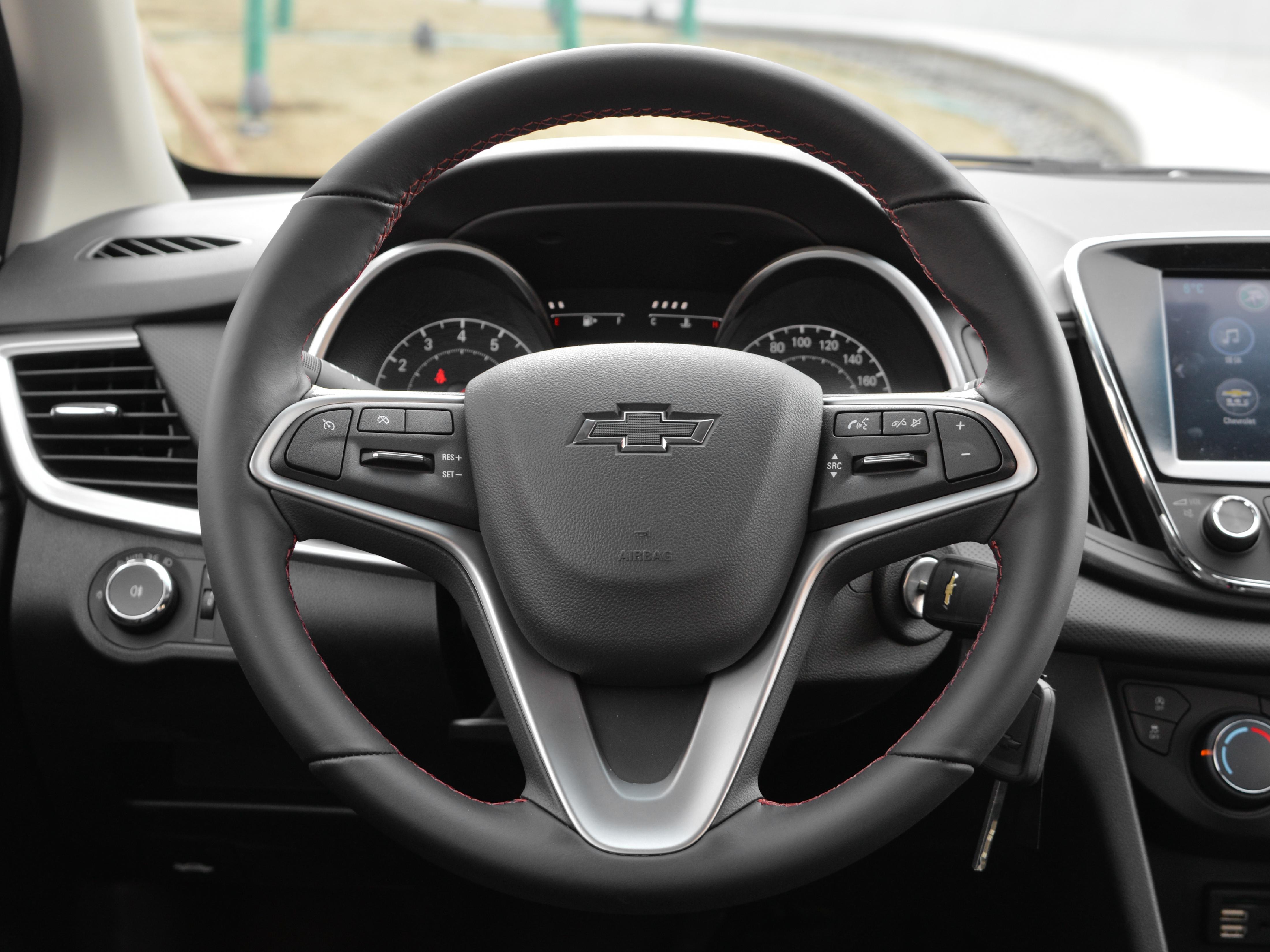 合资车5-8万左右的科鲁泽新车推荐,最新款雪佛兰科鲁泽深度测评