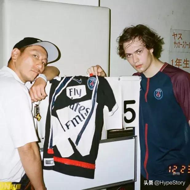 伦敦时装周惊艳全场，谁还敢说球衣不时髦？