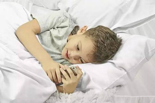 18岁适合用什么类型的眼霜,18岁适合用的眼霜