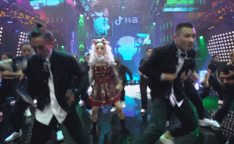 爱豆演员同台,爱豆演员跳舞