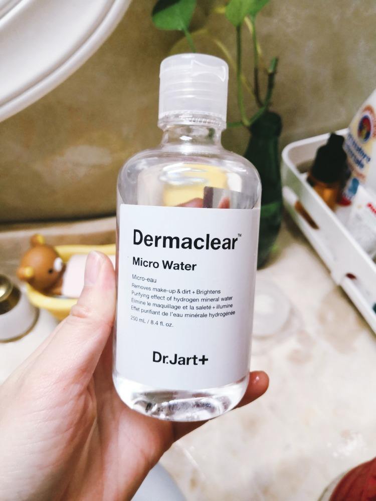 什么牌子的卸妆水好用卸得干净,要想素颜好看