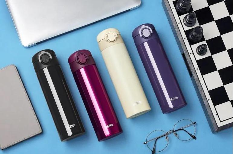 穿搭初秋慵懒温柔,初秋时尚搭配流行趋势