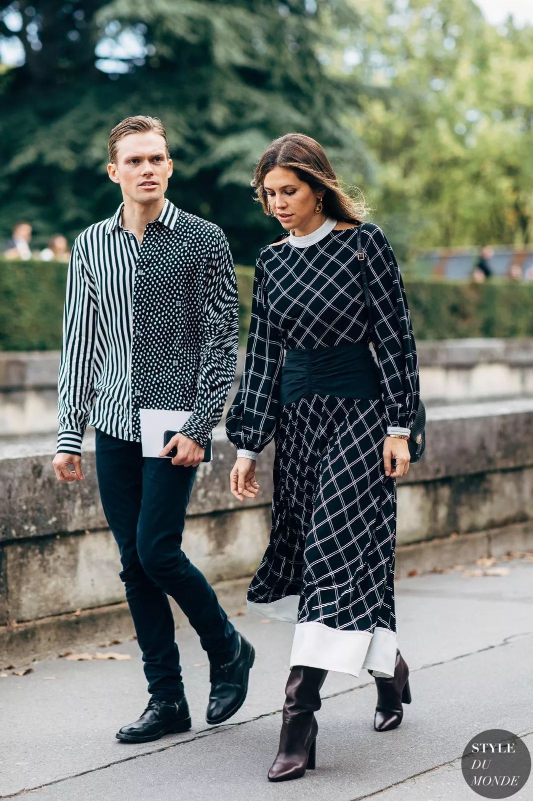 穿上长筒靴，拥有逆天长腿的同时还可以跟秋裤saybyebye