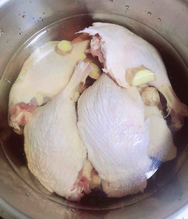 老鸭汤怎么炖才能好喝又营养,老鸭汤怎么炖好喝营养又美味