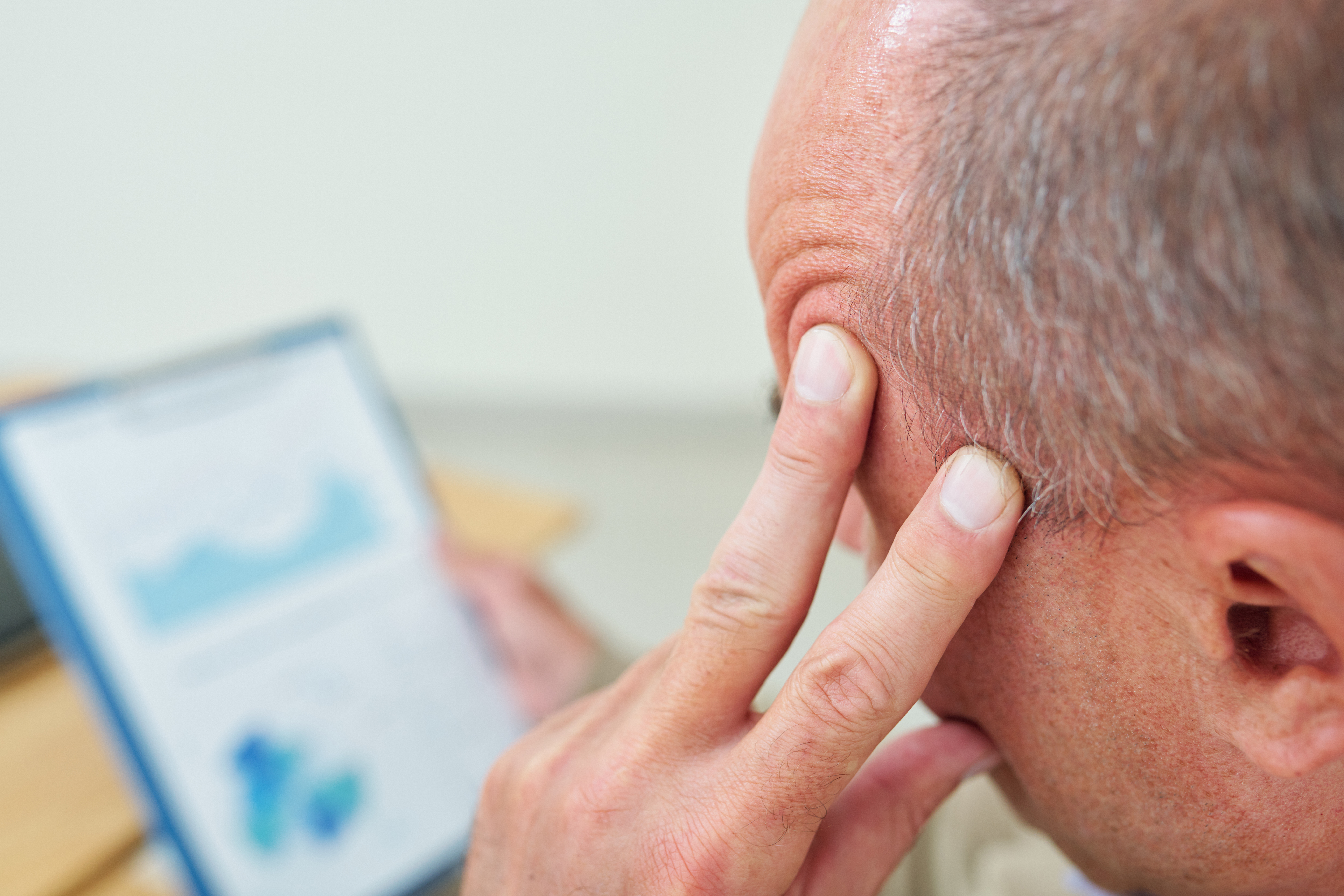 一起涨姿势|男性也会有更年期