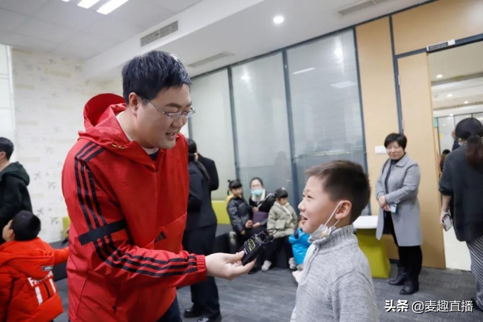 叮，灵魂画手已经上线！这里有一群“萌牛”喊你来看展