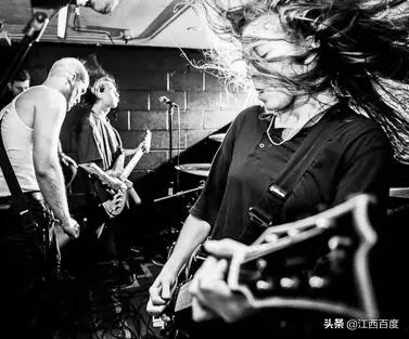 不是吧不是吧，还有人不知道何为emo？